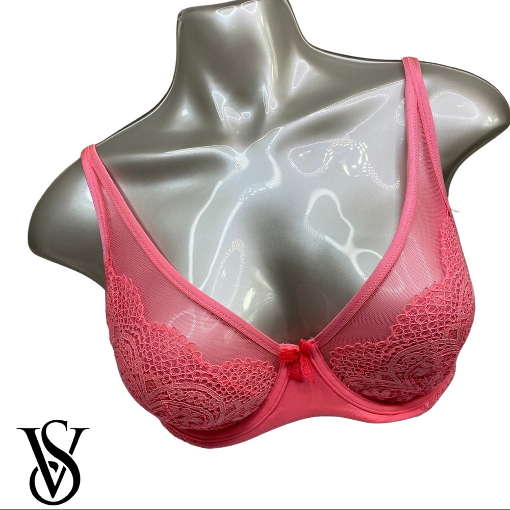 Victoria’s Secret Body By V Lace Pink Unlined Bra 32DD